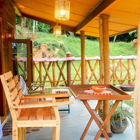 Вилла Blue Ocean Tree House Hiriketiya Диквелла Экстерьер фото