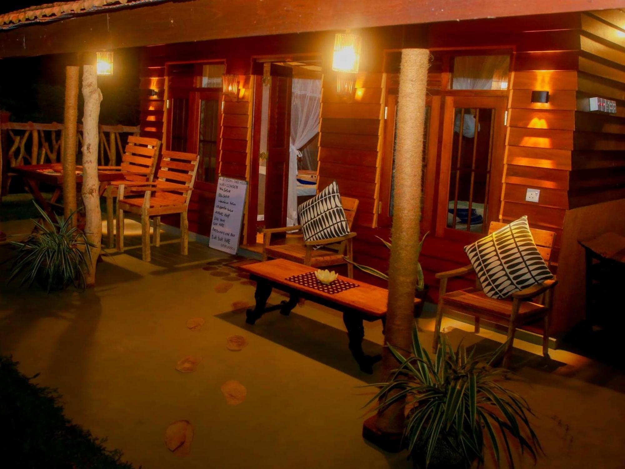 Вилла Blue Ocean Tree House Hiriketiya Диквелла Экстерьер фото