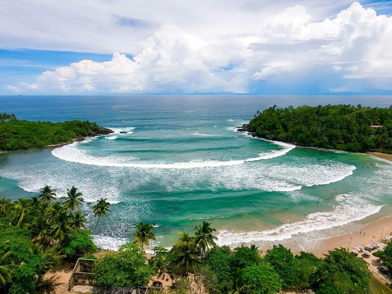 Вилла Blue Ocean Tree House Hiriketiya Диквелла Экстерьер фото