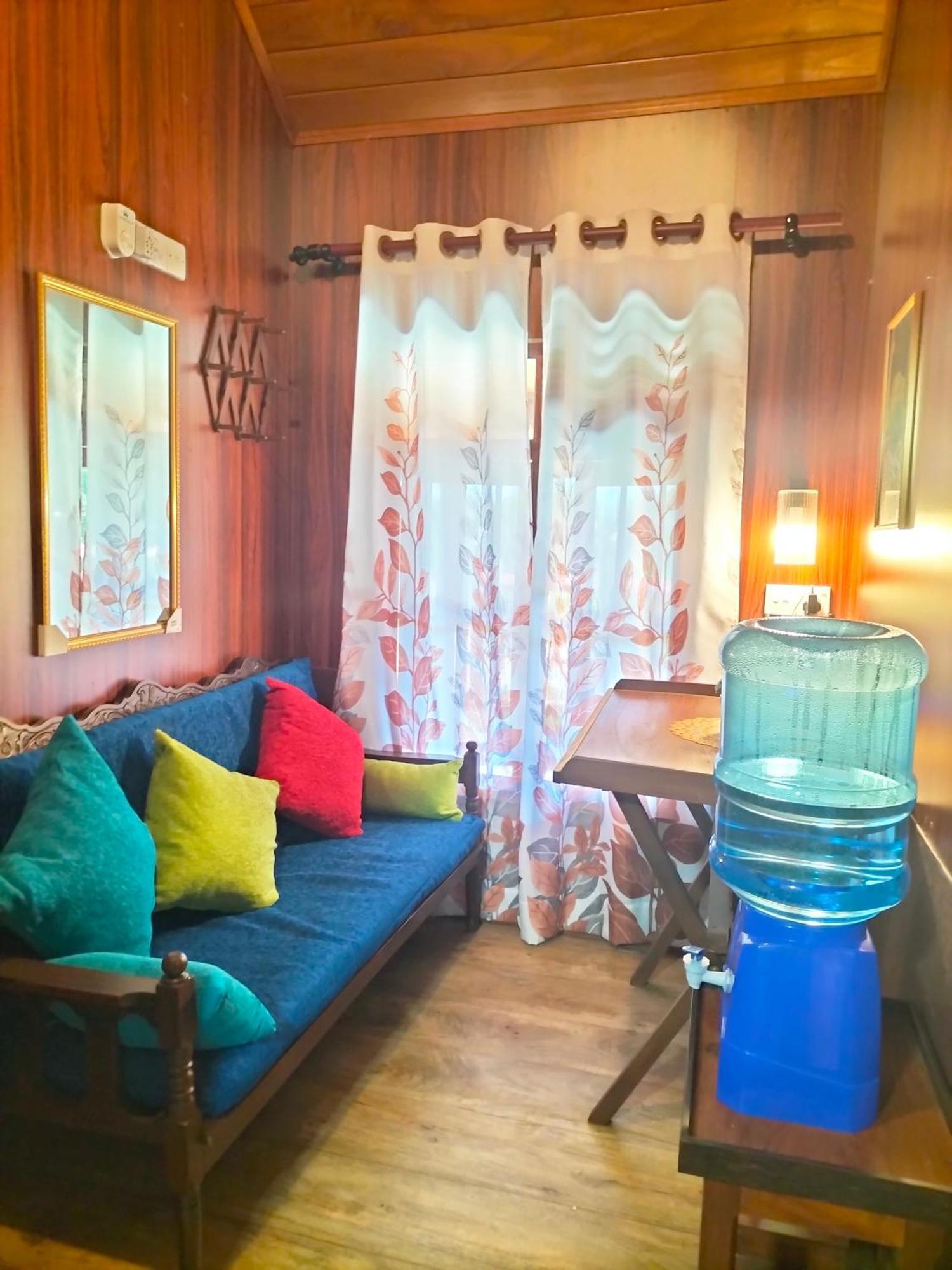 Вилла Blue Ocean Tree House Hiriketiya Диквелла Экстерьер фото
