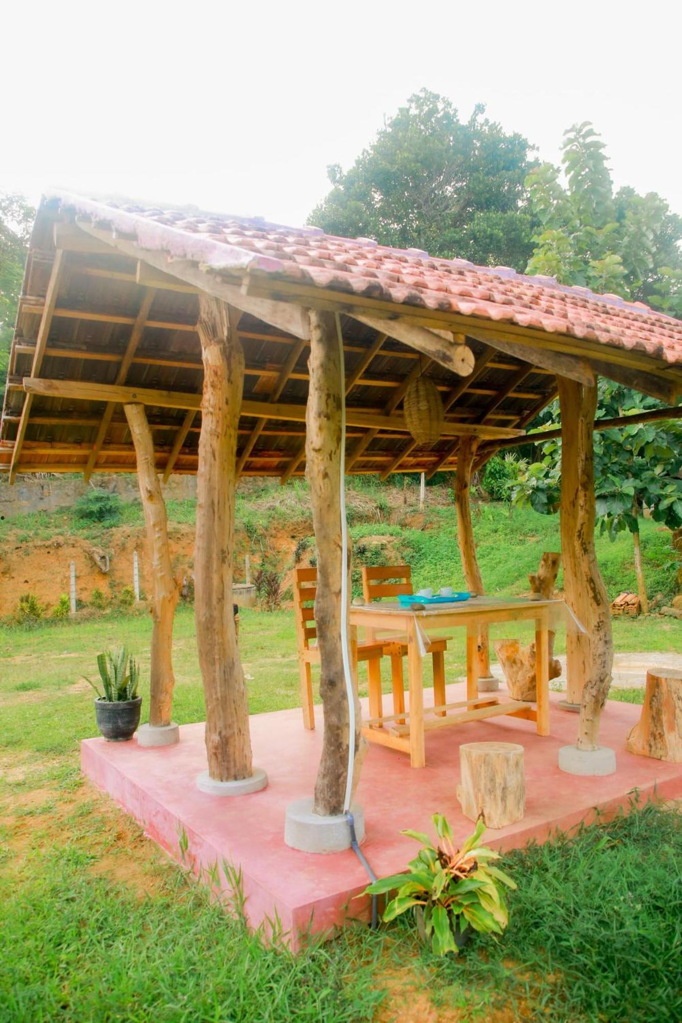 Вилла Blue Ocean Tree House Hiriketiya Диквелла Экстерьер фото