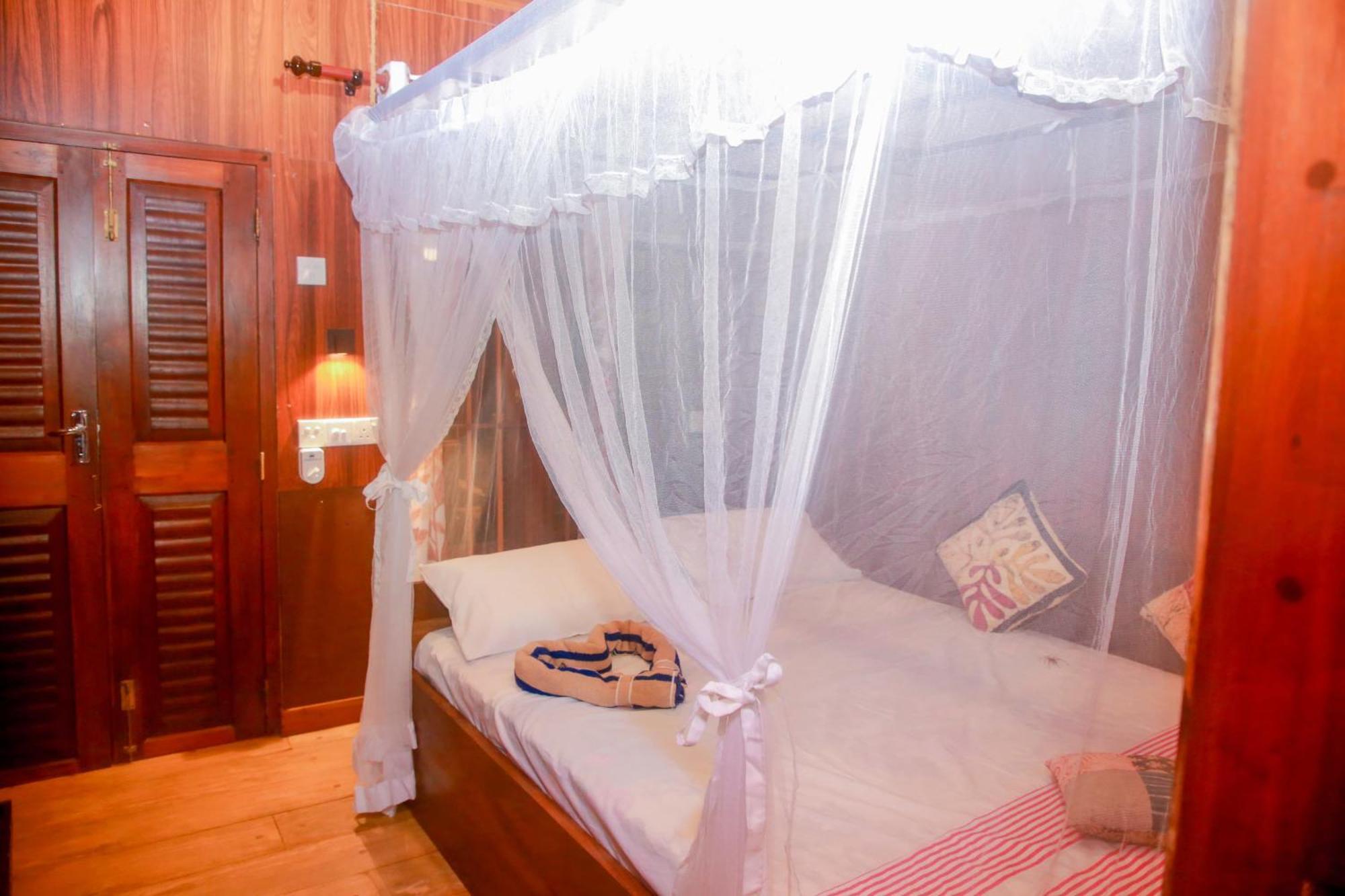 Вилла Blue Ocean Tree House Hiriketiya Диквелла Экстерьер фото